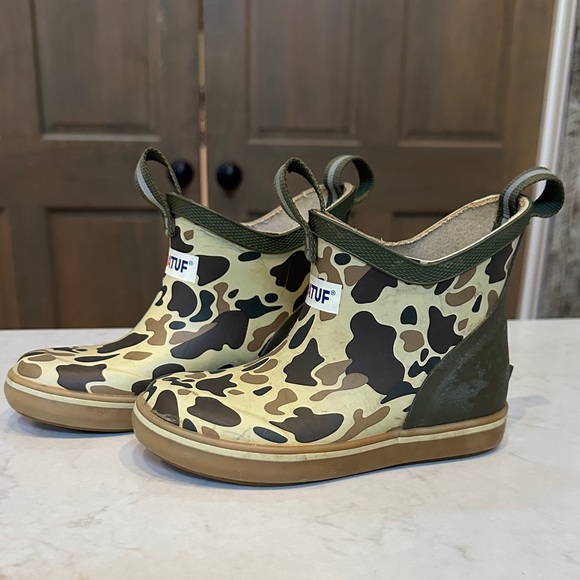 XTRATUF Kids' Camo Rain Boots - Picture 2 of 5